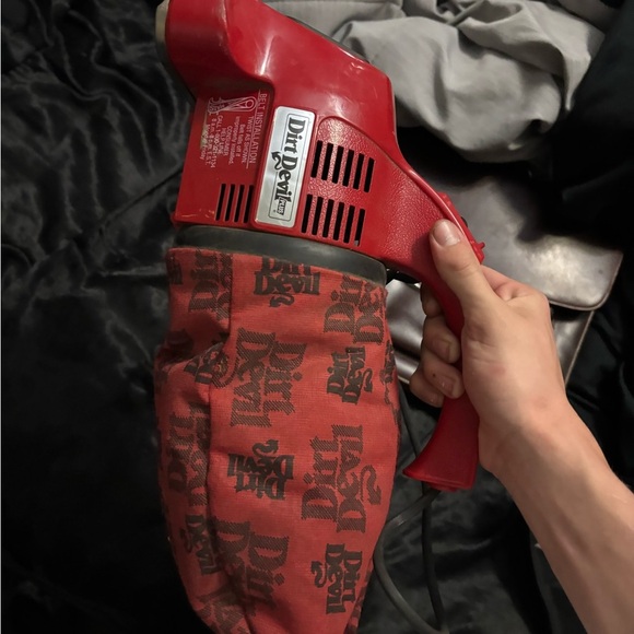 Royal Dirt Devil 103 Hand Held Vacuum Cleaner - Red Vintage Corded Tested Works - Picture 1 of 13